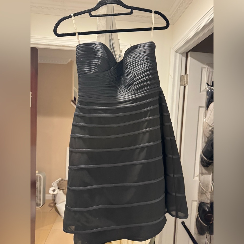 Elegant Black Strapless Dress